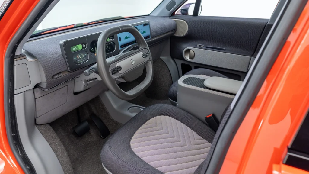 The TE MT1: Reinventing the Mini Truck for the Electric Era 4 TE MT1 Electric Mini Truck 3