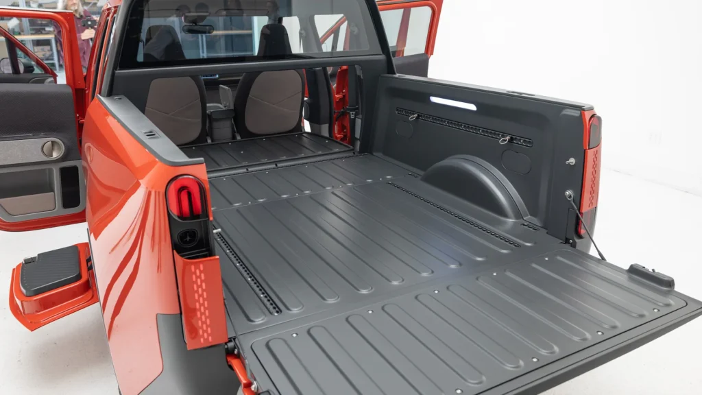 The TE MT1: Reinventing the Mini Truck for the Electric Era 3 TE MT1 Electric Mini Truck 5